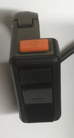 Brose Bediendisplay Ab 2020 Topology DS103 Fest In Der Mitte 3,5 Zoll Farb-TFT M.Gen.2 Stecker -Pegasus Verkäufe Bulls Brose Display DS103 fest Farbe farbig Mitte 41385 Bedienteila